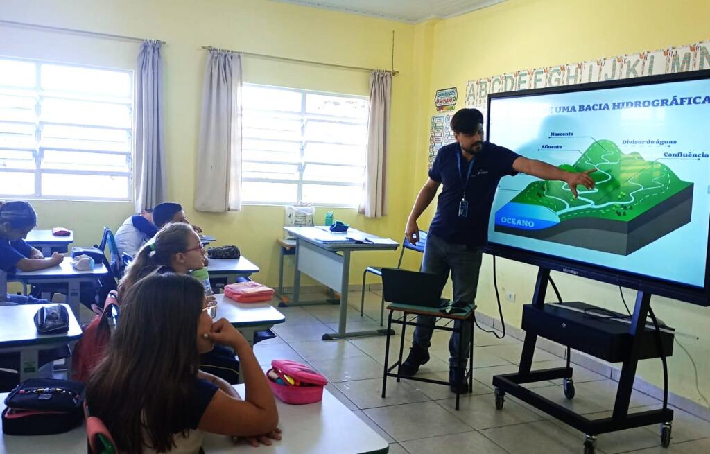 Parceria leva educação ambiental aos alunos