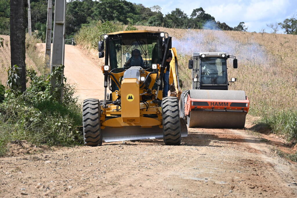 Equipamentos pesados já atuam em Contenda
