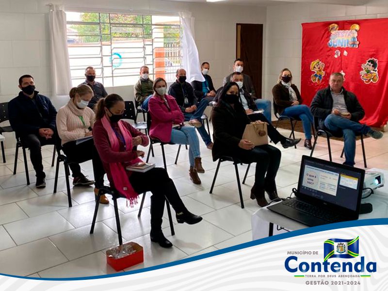 Reunião sobre o Fundo Garantidor de Crédito de Contenda.