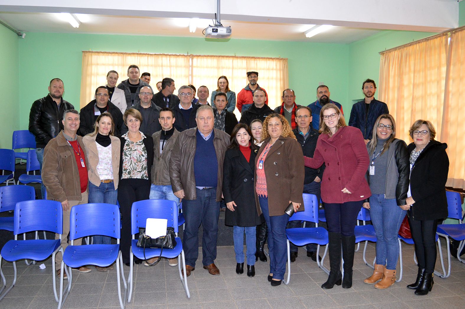 Chefe do Núcleo de Educação se  reúne com diretores em Contenda