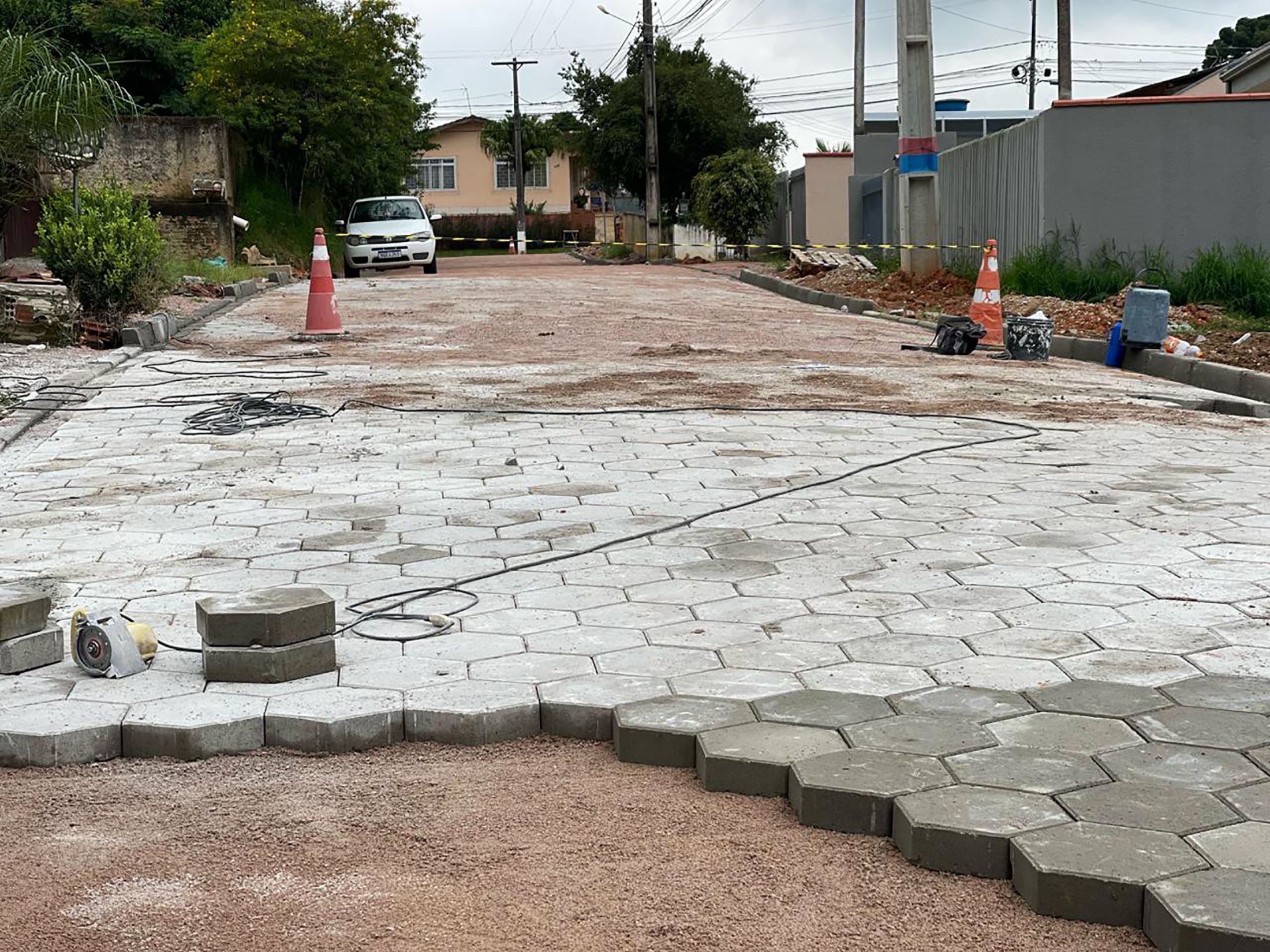 Avança a pavimentação da rua Jaime Good