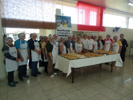 Geração de Renda Capacita turma de Panificação