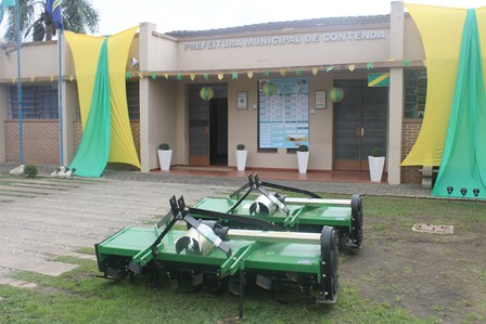 Município Adquire 2 (duas) Enxadas Rotativas