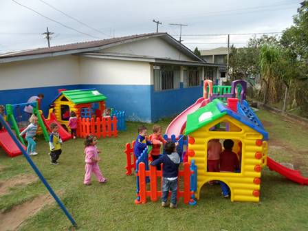 CMEI'S recebem Equipamentos Novos de Recreação