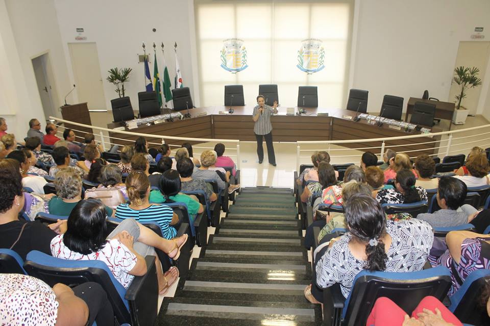 Grupo de Bem com a Vida participa de palestra com Rosane Ferreira