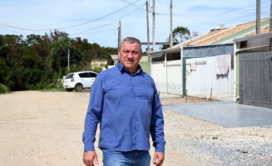 Mostarda anuncia pavimentação de 24 ruas