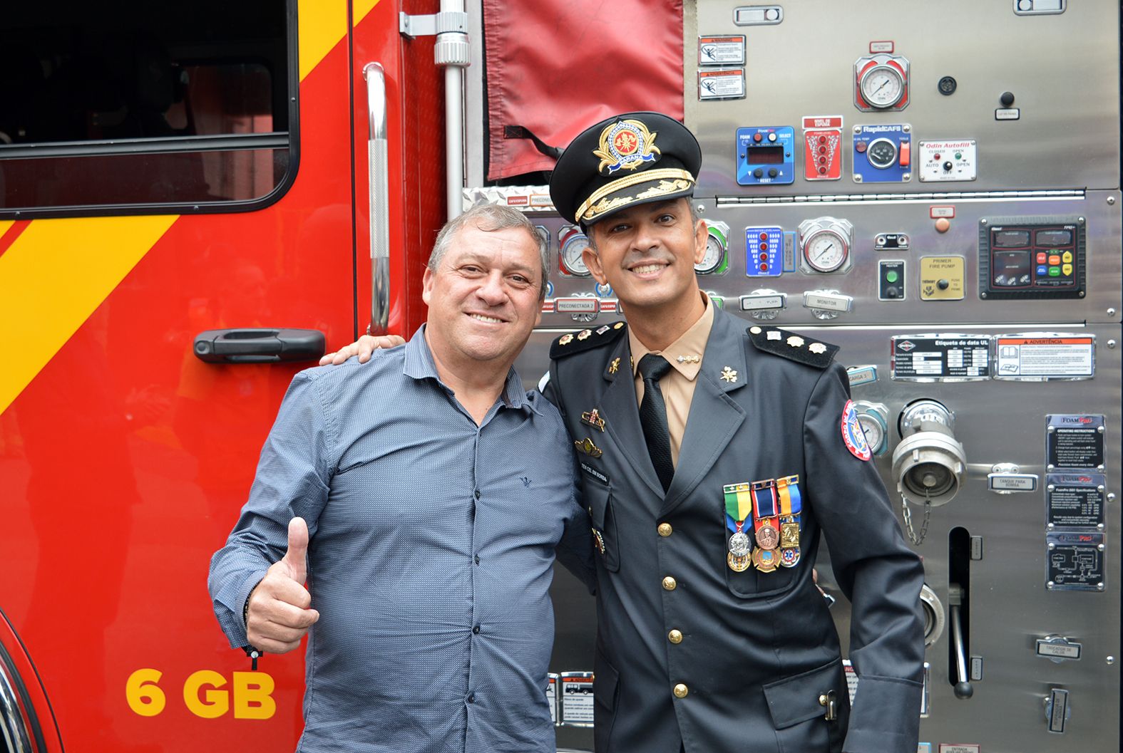 Mostarda participa da troca de comando do Grupamento do Corpo de Bombeiros