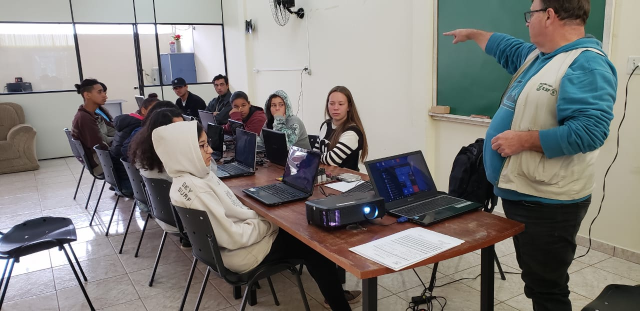 CURSO DE INFORMÁTICA 