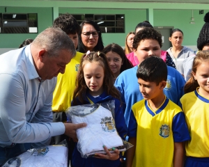 entrega-uniforme-4.jpg