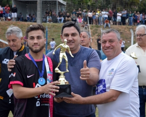 final-municipal-do-renegados-a-saiu-o-melhor-jogador-em-campo-douglas.jpg