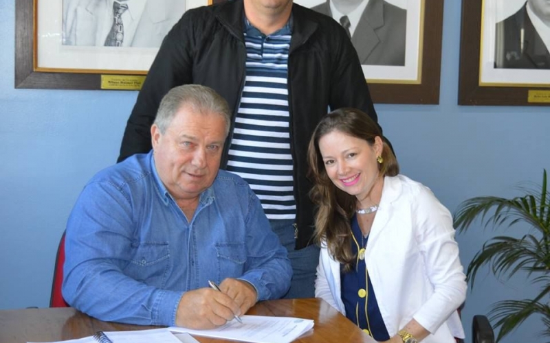 Prefeitura celebra mais um convênio com a Apae