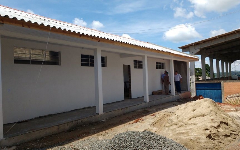 Seguem obras de ampliação do Centro de Educação Infantil Júlia Pinto Baumel e Tereza Cordeiro de Oliveira