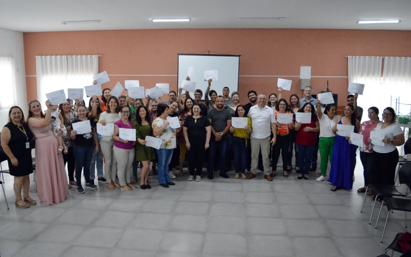 Contendenses recebem certificados do SENAC