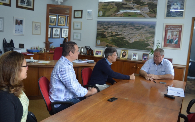 Realizada reunião com o escritório regional da Agência do Trabalhador