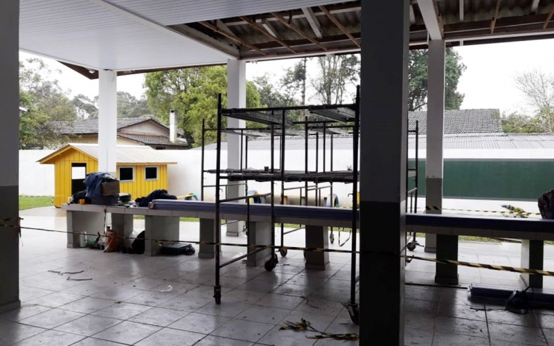 Contenda dispensa estudantes da Escola Municipal João Franco