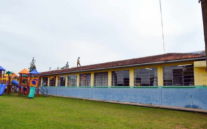 Escola Vanilda Dzierwa recebe melhorias